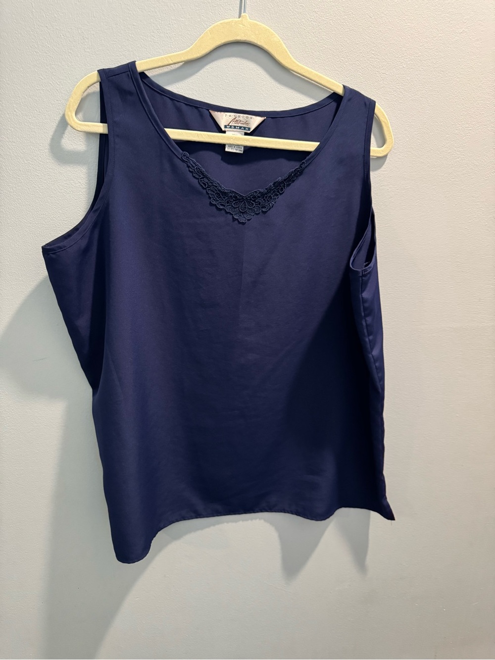 Navy Sleeveless Lace-Trim Shell Fashion Attitude Woman 18w